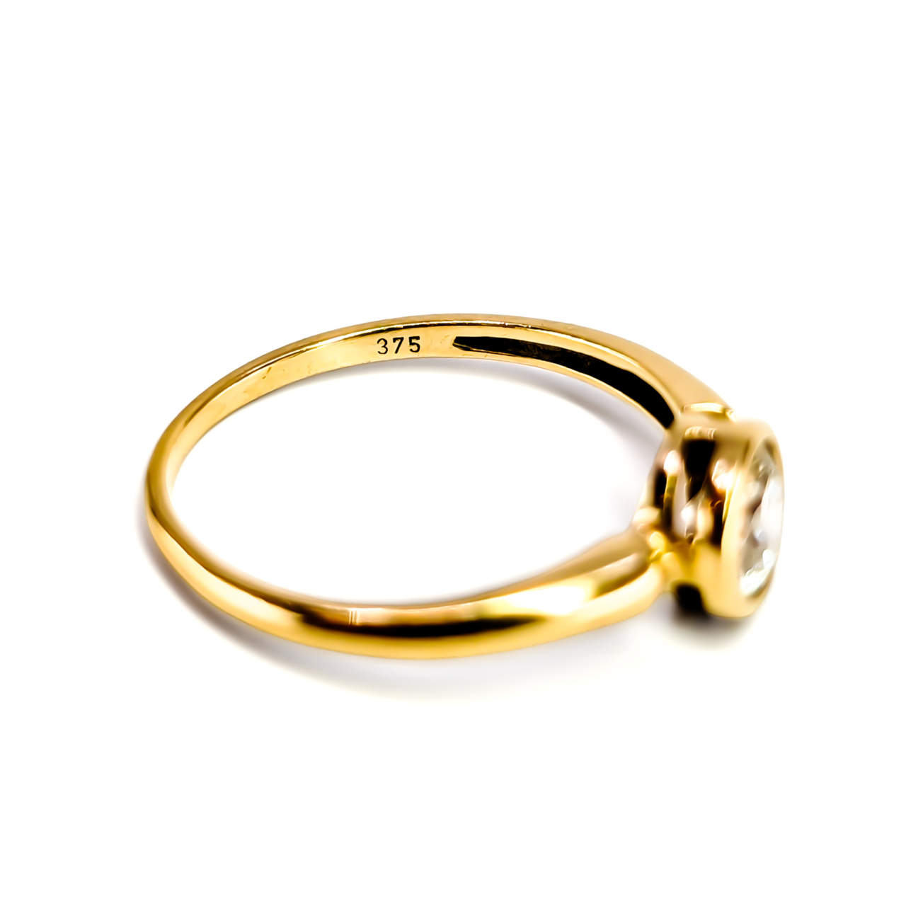 9ct Yellow Gold Cubic Zirconia Ring | Size N | 1.5g #71648 9ct Yellow Gold Cubic Zirconia Ring | Size N | 1.5g #71648 - Image 9
