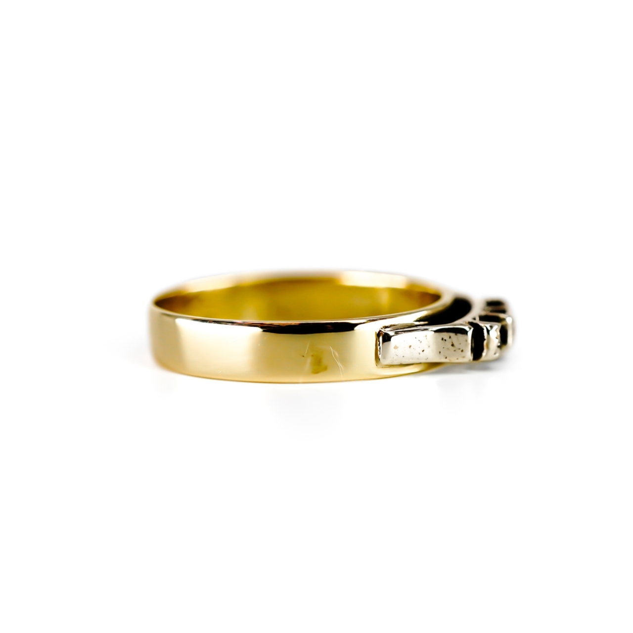 9ct Yellow Gold Diamond Ring | 2.2g | Size P #72085 9ct Yellow Gold Diamond Ring | 2.2g | Size P #72085 - Image 4
