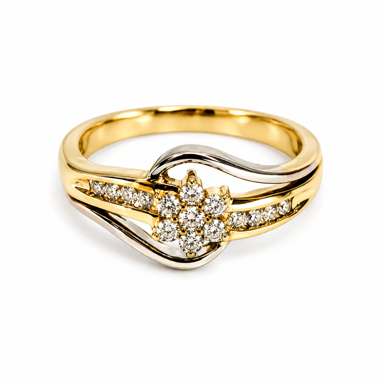 9ct Yellow Gold Natural Diamond Flower Ring | Size P 1/2 | 3.2g #71803 9ct Yellow Gold Natural Diamond Flower Ring | Size P 1/2 | 3.2g #71803 - Image 3
