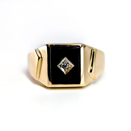 Monty's 9ct Yellow Gold Onyx & Natural Diamond Signet Ring | Size W | 5.5g #70879