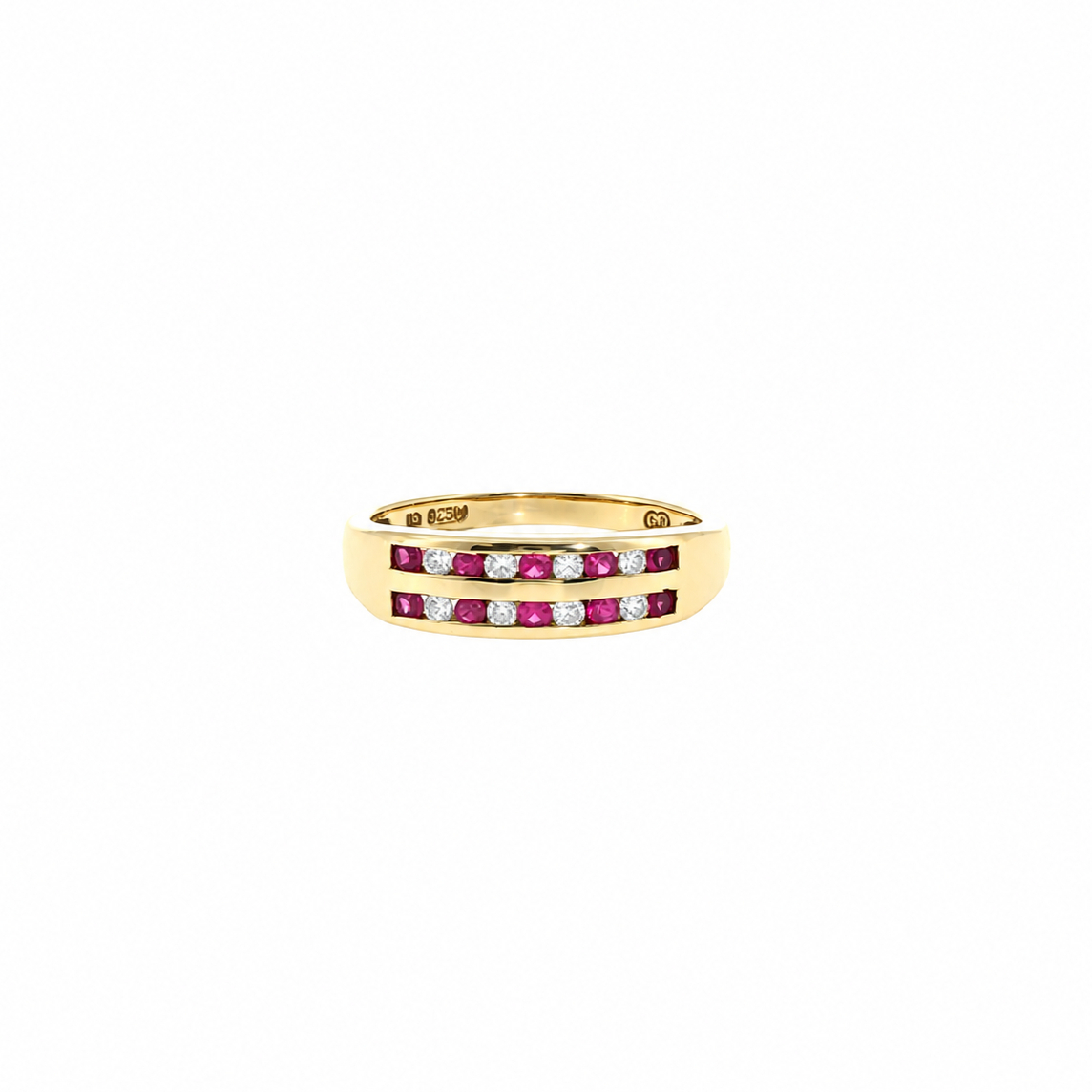 9ct Yellow Gold Ruby & Natural Diamond Ring | 2.9g Size M 1/2 #71450 9ct Yellow Gold Ruby & Natural Diamond Ring | 2.9g Size M 1/2 #71450 - Image 2