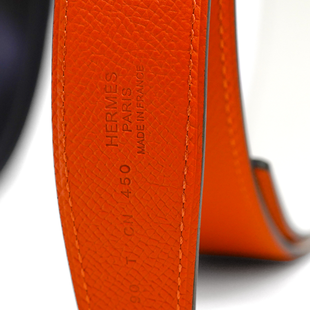 Hermès H Gold-Tone Belt Buckle | 2 x 32mm Reversible Belts | Size 90 | Box #70740 Hermès H Gold-Tone Belt Buckle | 2 x 32mm Reversible Belts | Size 90 | Box #70740 - Image 2