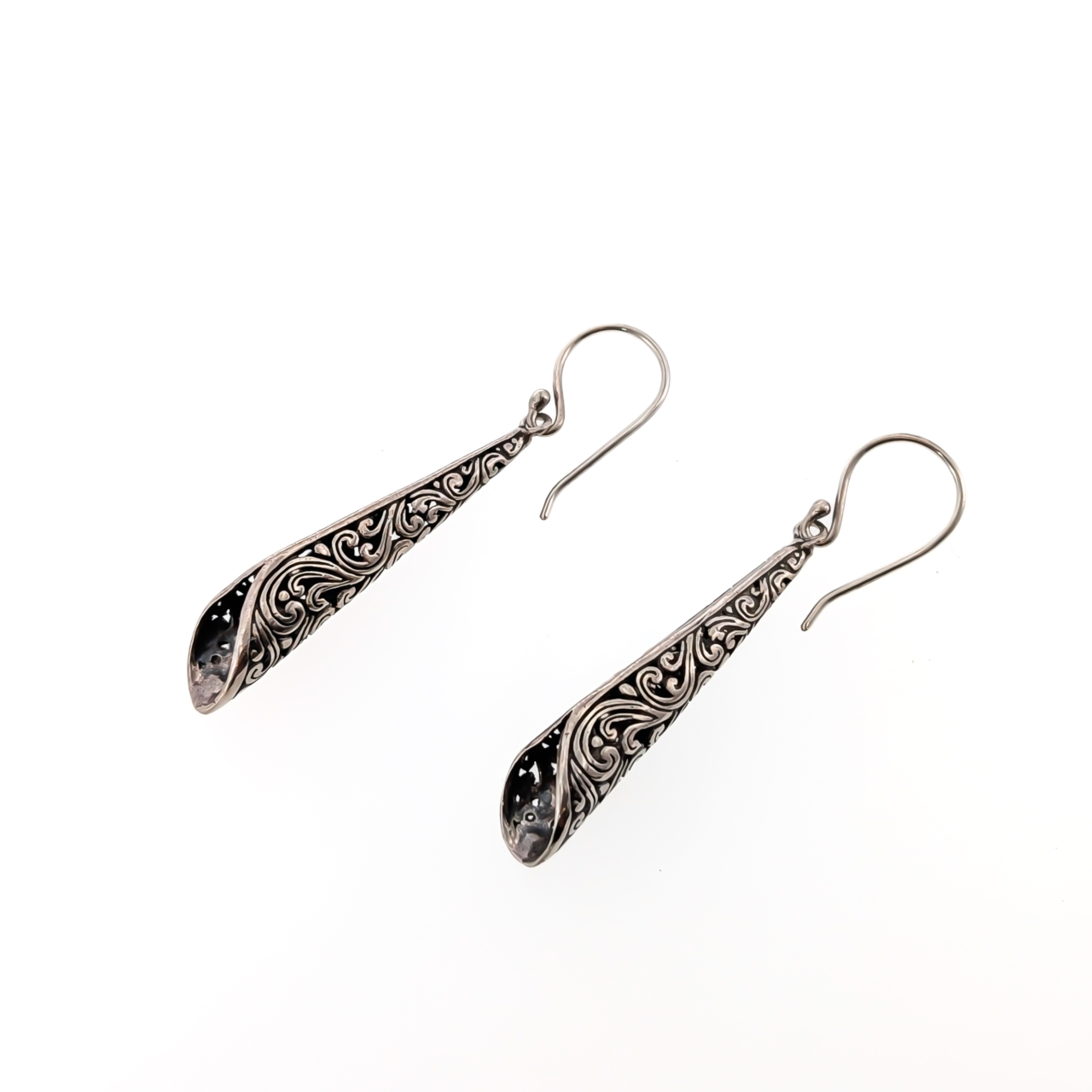 Sterling Silver Filigree Teardrop Dangle Earrings | 5.9g | 38.5mm #71434 Sterling Silver Filigree Teardrop Dangle Earrings | 5.9g | 38.5mm #71434 - Image 3