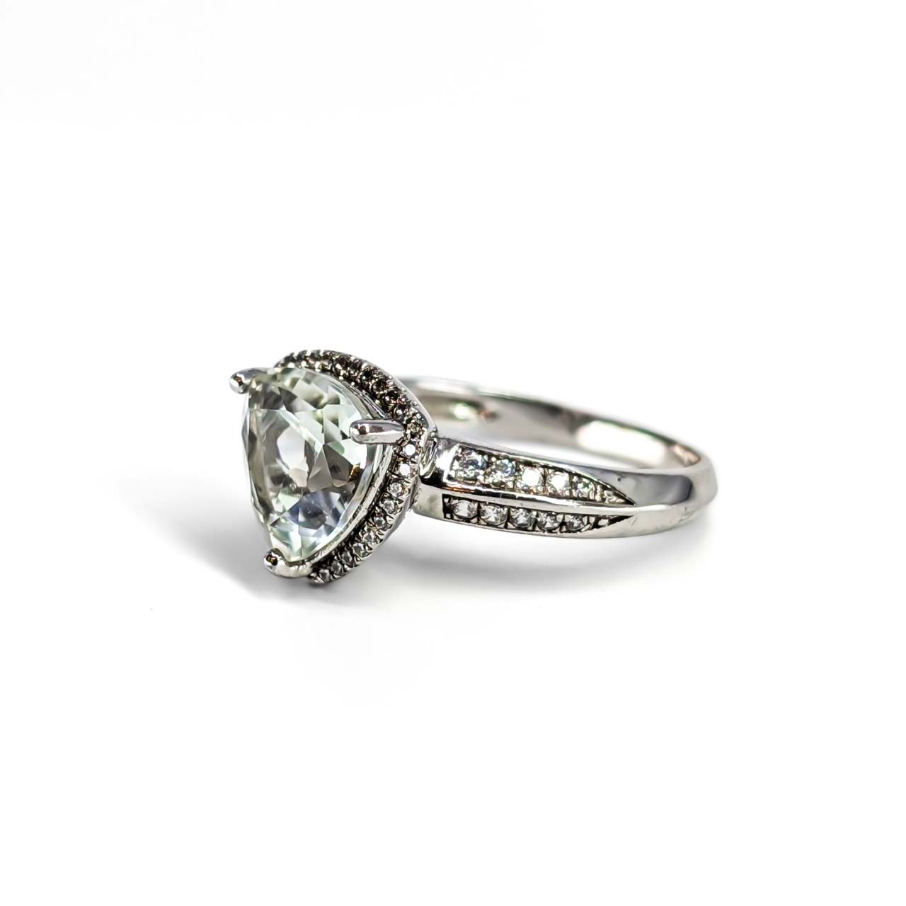 Sterling Silver Pale Blue Quartz & Cubic Zirconia Ring | 3.9g | Size P #71838 Sterling Silver Pale Blue Quartz & Cubic Zirconia Ring | 3.9g | Size P #71838 - Image 3