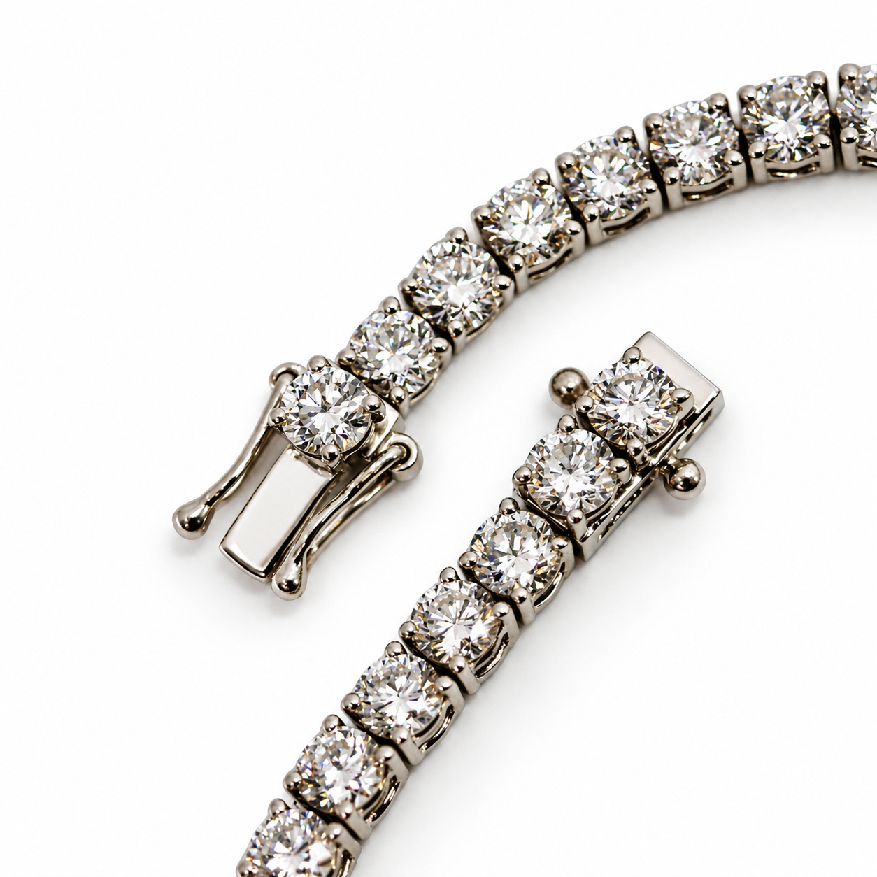 14ct White Gold Lab-Grown Diamond Tennis Bracelet | Approx. 5.5ct TDW | 18cm #72098 14ct White Gold Lab-Grown Diamond Tennis Bracelet | Approx. 5.5ct TDW | 18cm #72098 - Image 3