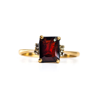 Monty's 14ct Yellow Gold Garnet & Diamond Ring | 2.3g | Size L #71774