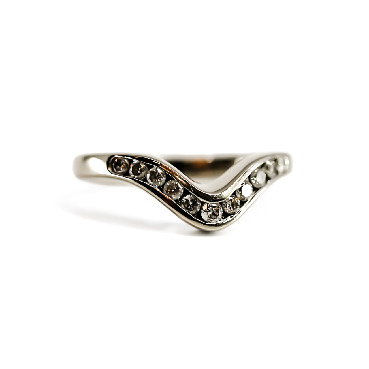 18ct White Gold Diamond Wishbone Ring | 3.0g | Size I #70292 18ct White Gold Diamond Wishbone Ring | 3.0g | Size I #70292 - Image 4