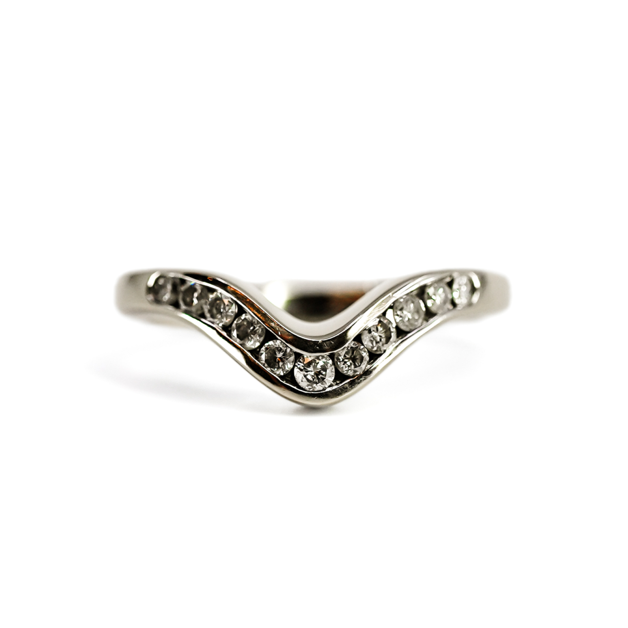 18ct White Gold Diamond Wishbone Ring | 3.0g | Size I #70292 18ct White Gold Diamond Wishbone Ring | 3.0g | Size I #70292