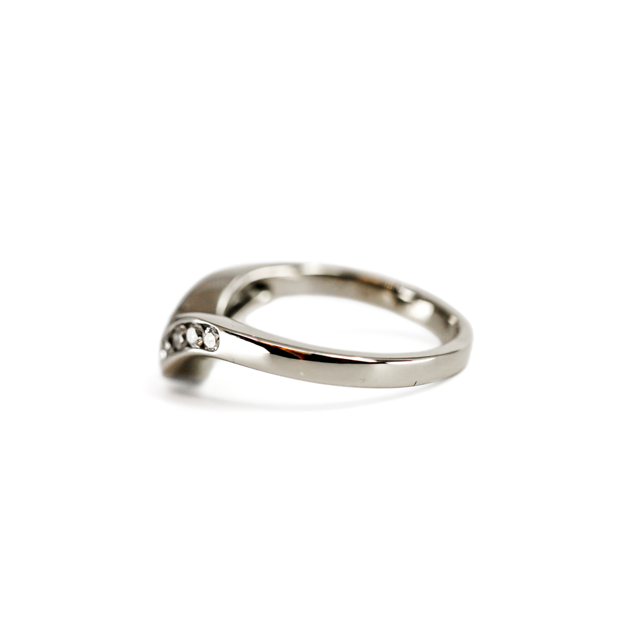 18ct White Gold Diamond Wishbone Ring | 3.0g | Size I #70292 18ct White Gold Diamond Wishbone Ring | 3.0g | Size I #70292 - Image 7