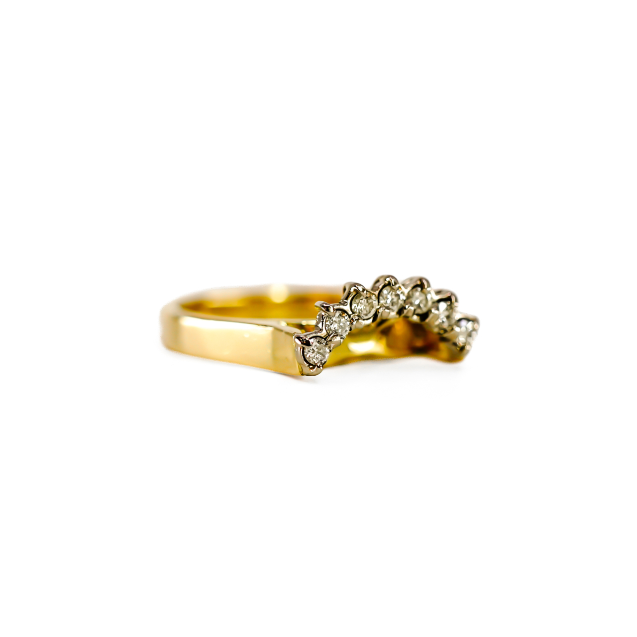 18ct Yellow Gold 0.14ct TDW Diamond Curve Ring | 3.3g | Size J½ #72041 18ct Yellow Gold 0.14ct TDW Diamond Curve Ring | 3.3g | Size J½ #72041 - Image 3