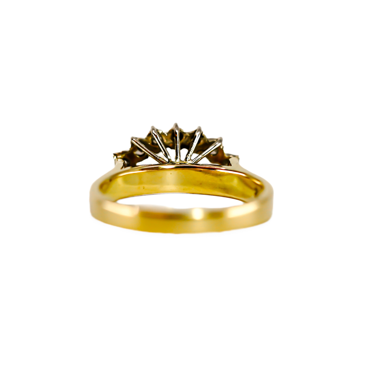18ct Yellow Gold 0.14ct TDW Diamond Curve Ring | 3.5g | Size J #72042 18ct Yellow Gold 0.14ct TDW Diamond Curve Ring | 3.5g | Size J #72042 - Image 4