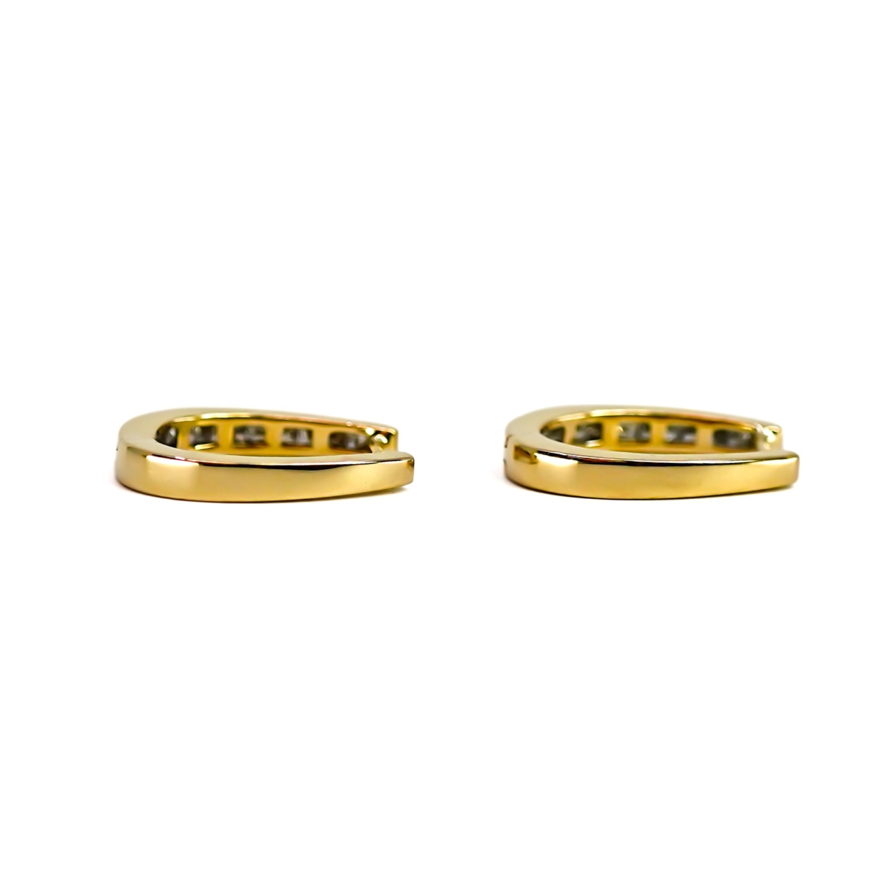 18ct Yellow Gold Diamond Huggie Earrings | 5.3g | 18 x 15mm #71641 18ct Yellow Gold Diamond Huggie Earrings | 5.3g | 18 x 15mm #71641 - Image 6