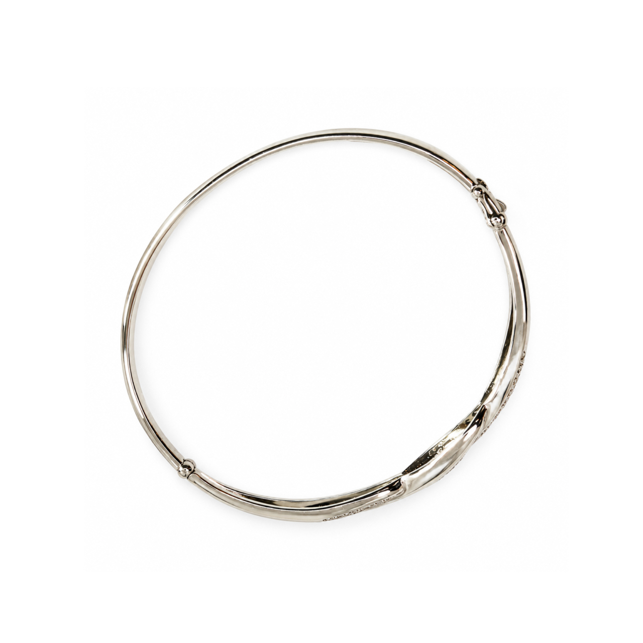 9ct White Gold Diamond Accent Bangle | 6.1g #71412 9ct White Gold Diamond Accent Bangle | 6.1g #71412 - Image 4