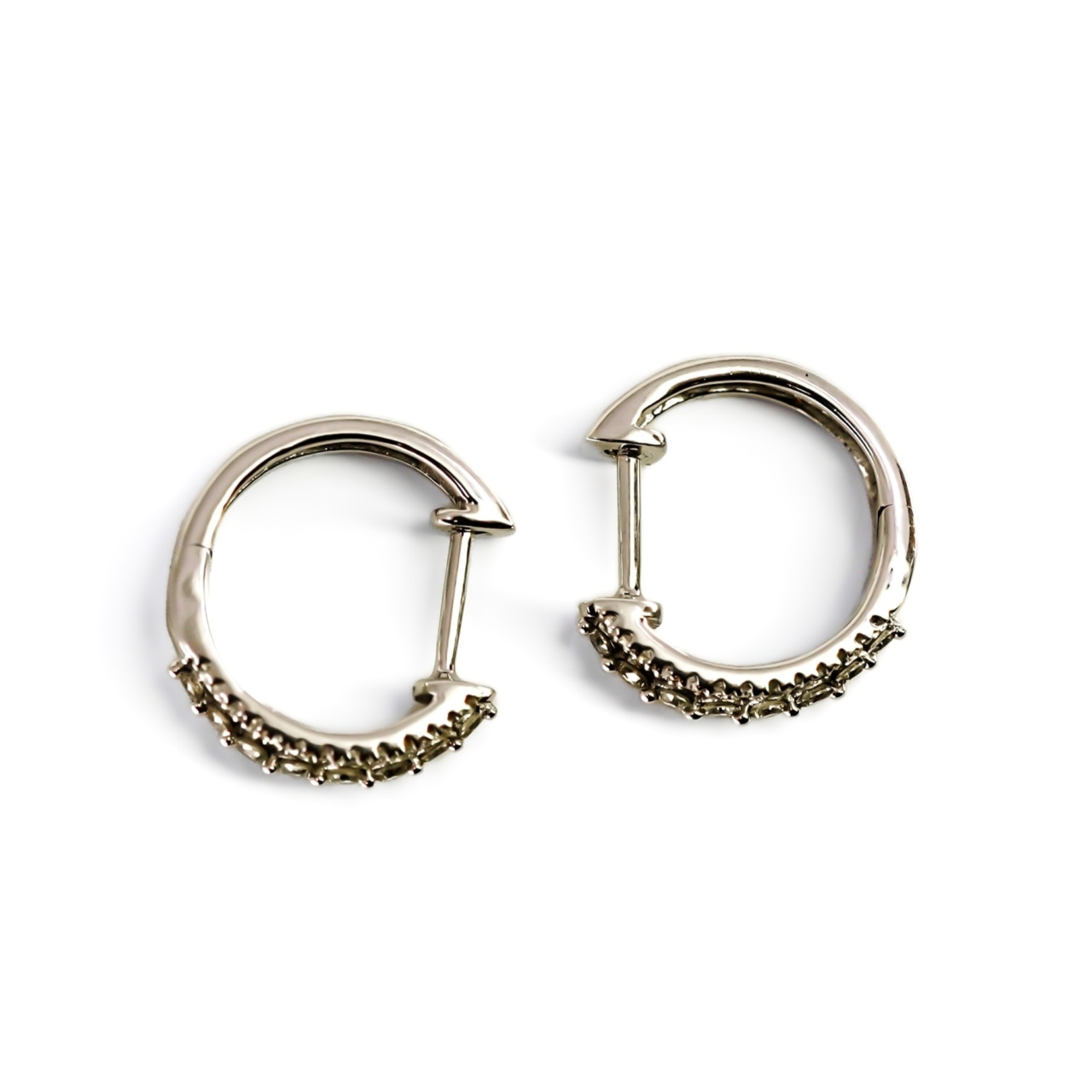 9ct White Gold Diamond Huggie Earrings | 2.1g | 13.5mm #72162 9ct White Gold Diamond Huggie Earrings | 2.1g | 13.5mm #72162 - Image 7