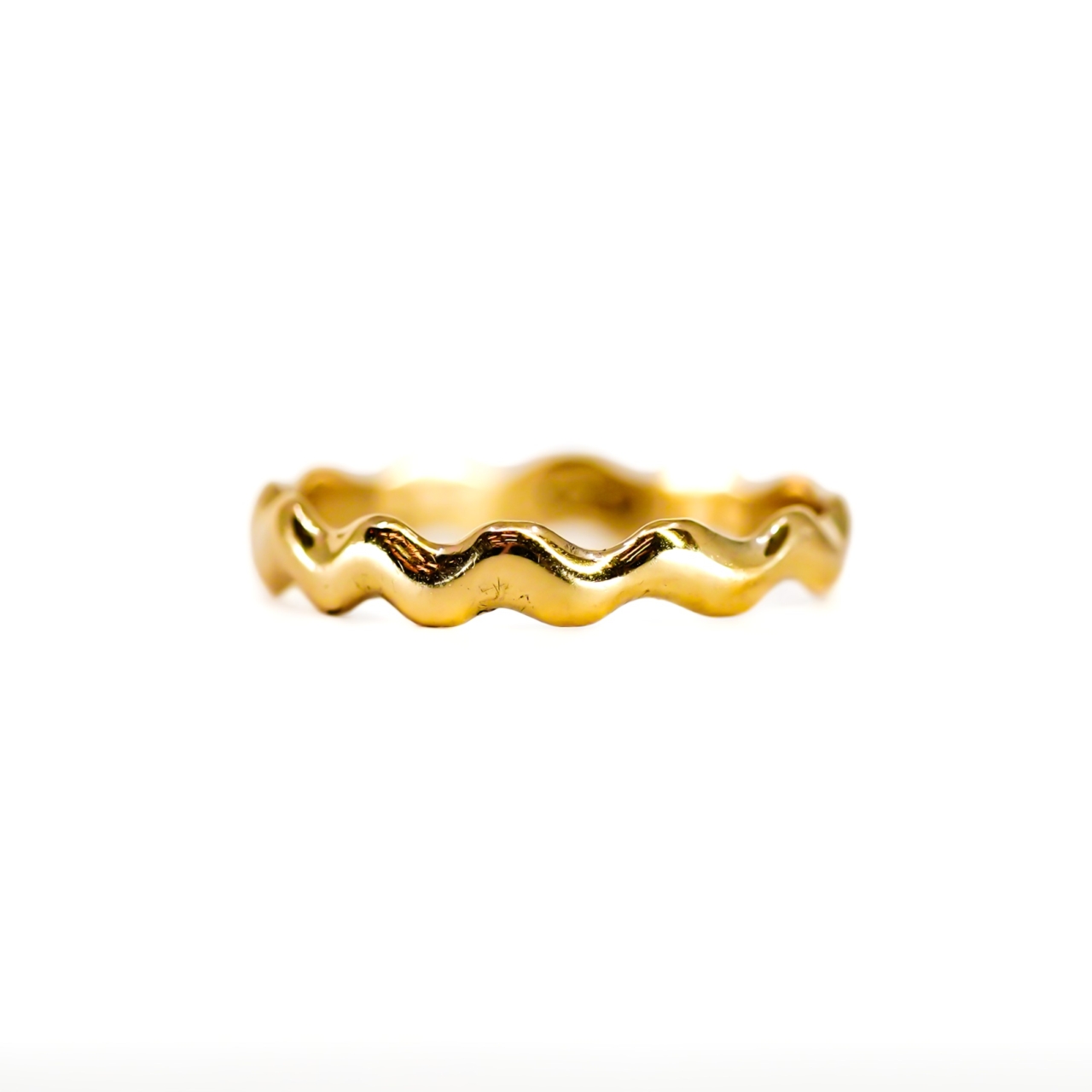9ct Yellow Gold Wave Band Ring | 1.0g #71987 9ct Yellow Gold Wave Band Ring | 1.0g #71987 - Image 4