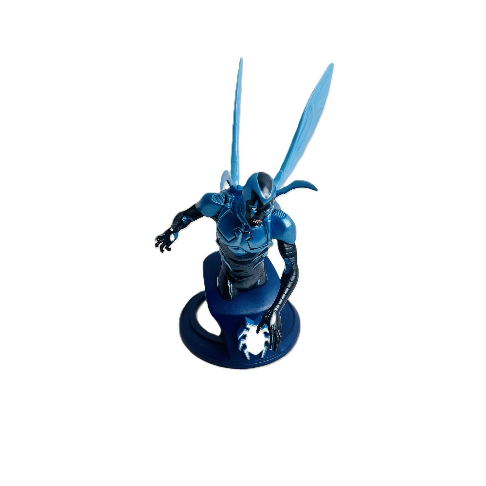 DC Collectibles Blue Beetle Bust Figurine | Boxed #65822 DC Collectibles Blue Beetle Bust Figurine | Boxed #65822 - Image 2