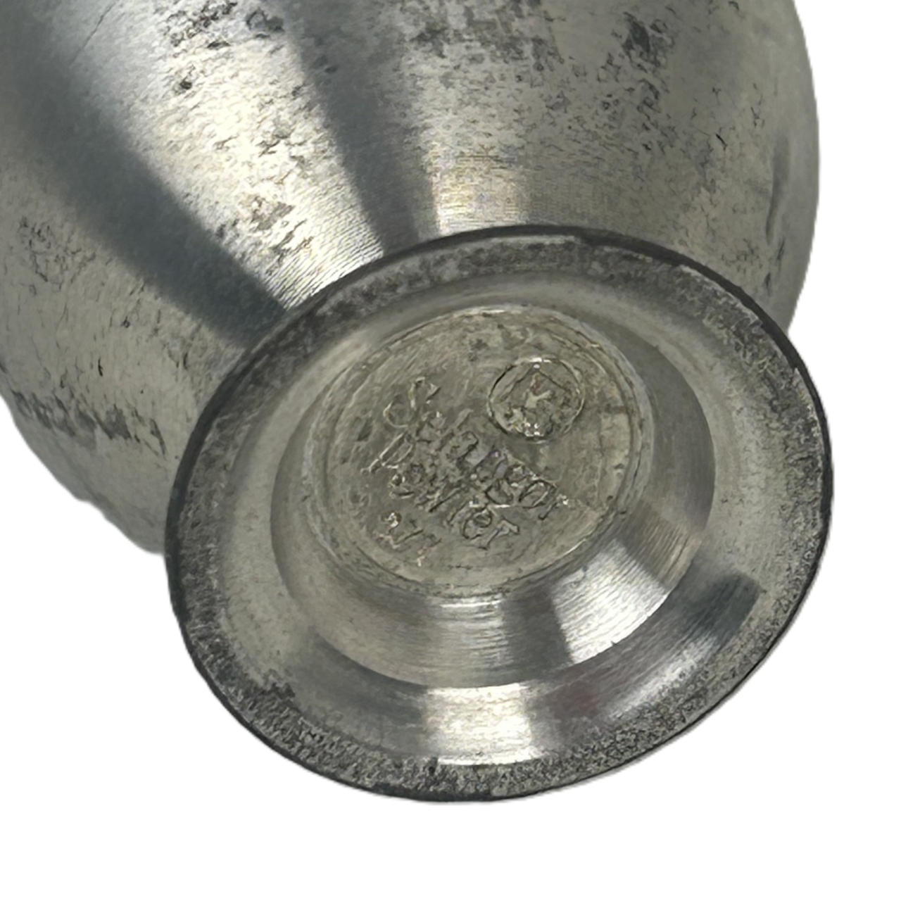 Selangor Pewter Miniature Vase | 97% Pewter | 10cm #72010-1 Selangor Pewter Miniature Vase | 97% Pewter | 10cm #72010-1 - Image 4