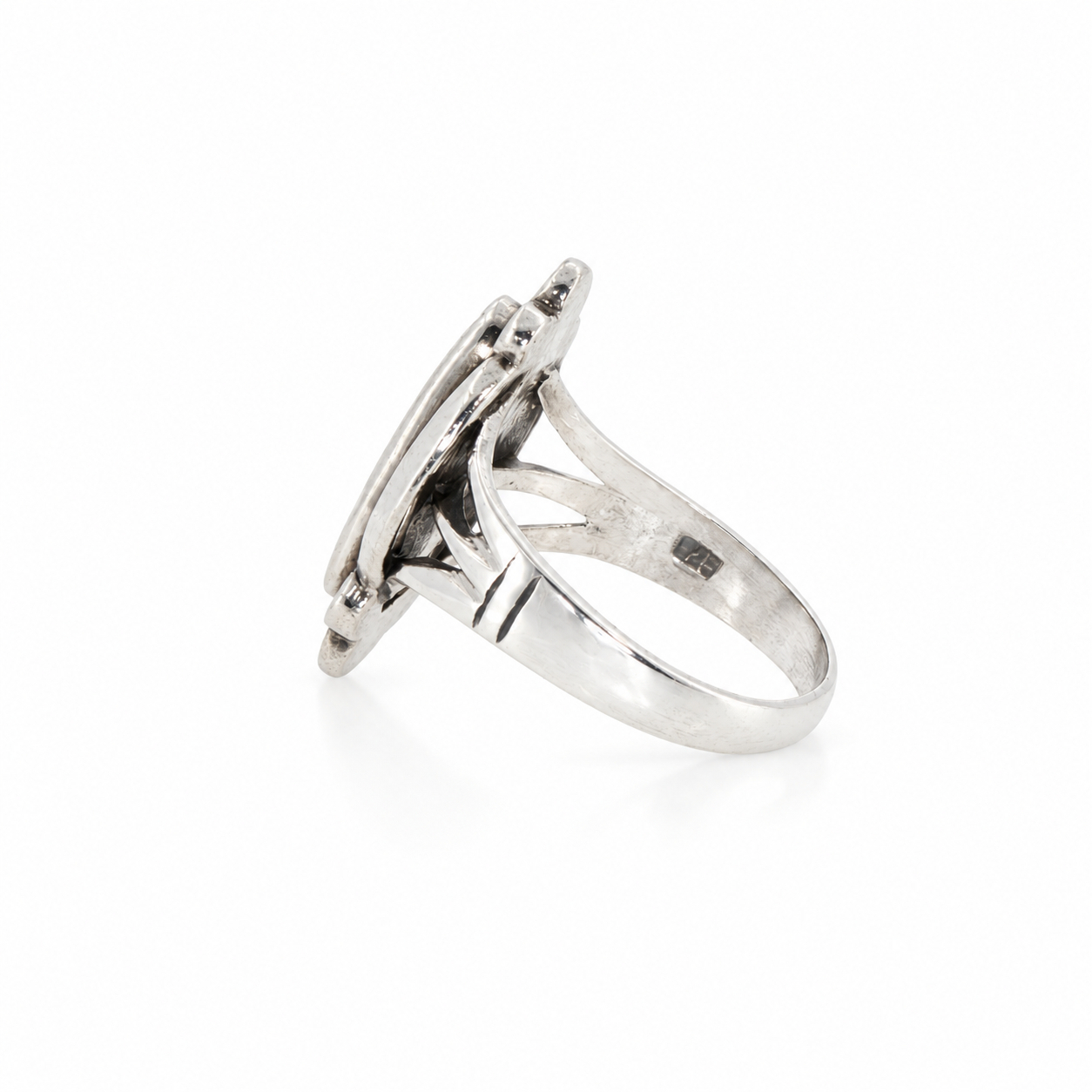 Sterling Silver Green Stone Ring | 3.6g | Size L 1/2 #71924 Sterling Silver Green Stone Ring | 3.6g | Size L 1/2 #71924 - Image 2