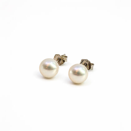 Sterling Silver White Pearl Stud Earrings | 0.8g | 6mm #72326-30