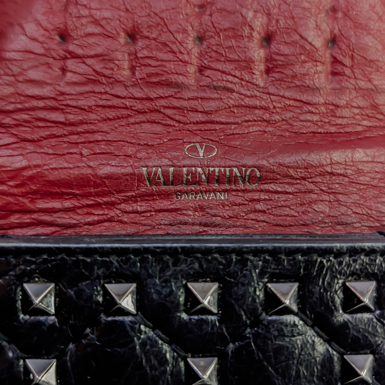 Valentino Rockstud Spike Nappa Bifold Card Holder | PR-NP54.AED.2 | Box #72239 Valentino Rockstud Spike Nappa Bifold Card Holder | PR-NP54.AED.2 | Box #72239 - Image 10