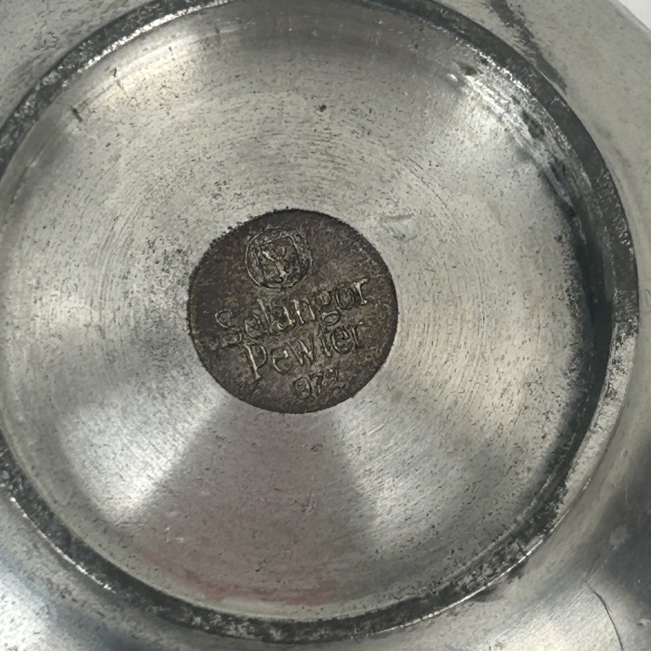 Vintage Selangor Pewter Bud Vase | 13cm | Pre-1992 #72010 Vintage Selangor Pewter Bud Vase | 13cm | Pre-1992 #72010 - Image 4